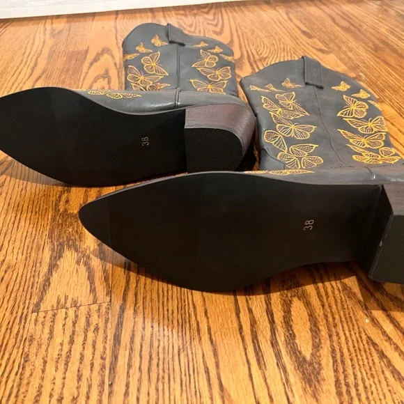 Embroidered Pull-On Chunky Heel Cowgirl Western Boots - Picture 8 of 10